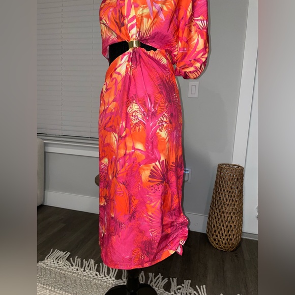 Catwalk Collection Tropical Dress - Picture 3 of 6